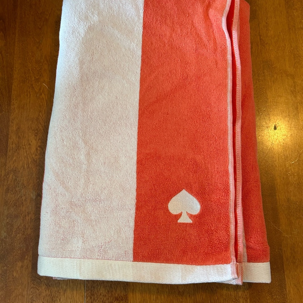 Kate Spade Coral and White Bath Sheet